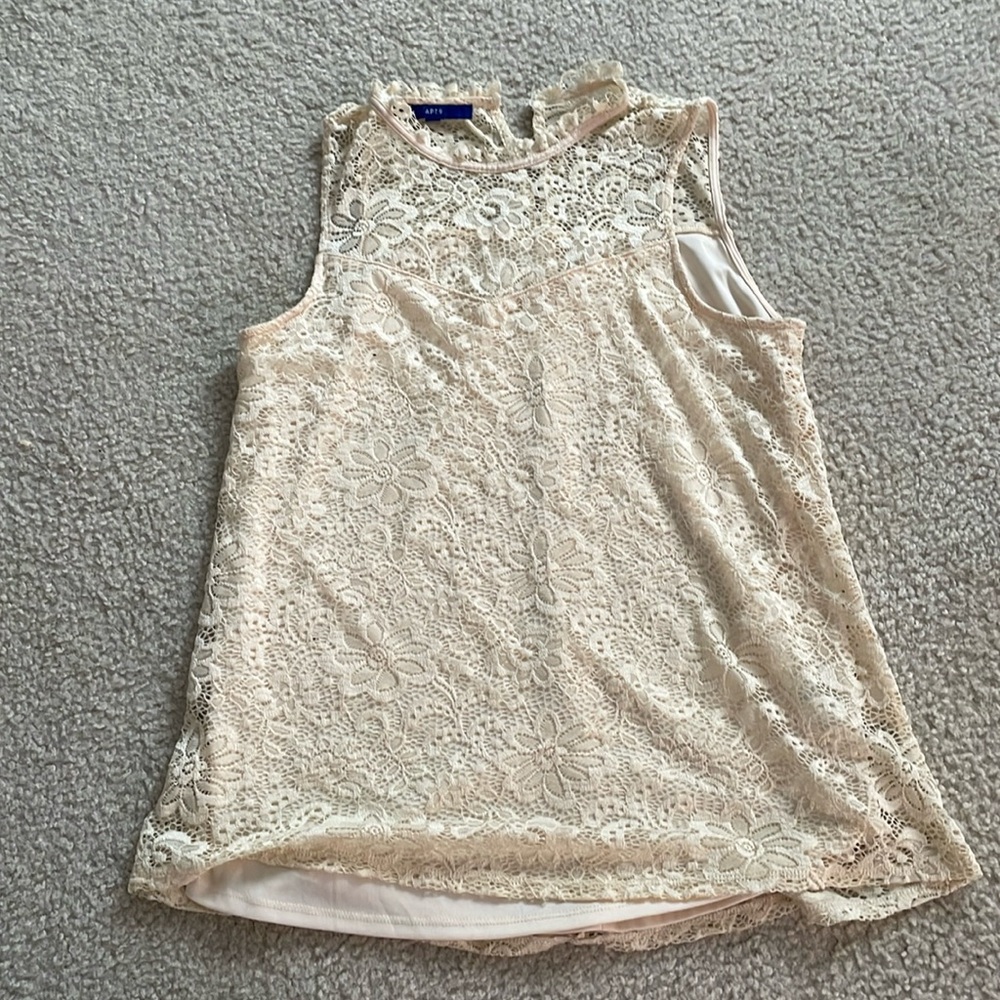 Cream colored lace tank top with built in cami
